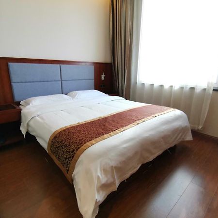 Beijing Gongmei Blue Peacock Business Hotel Exterior photo