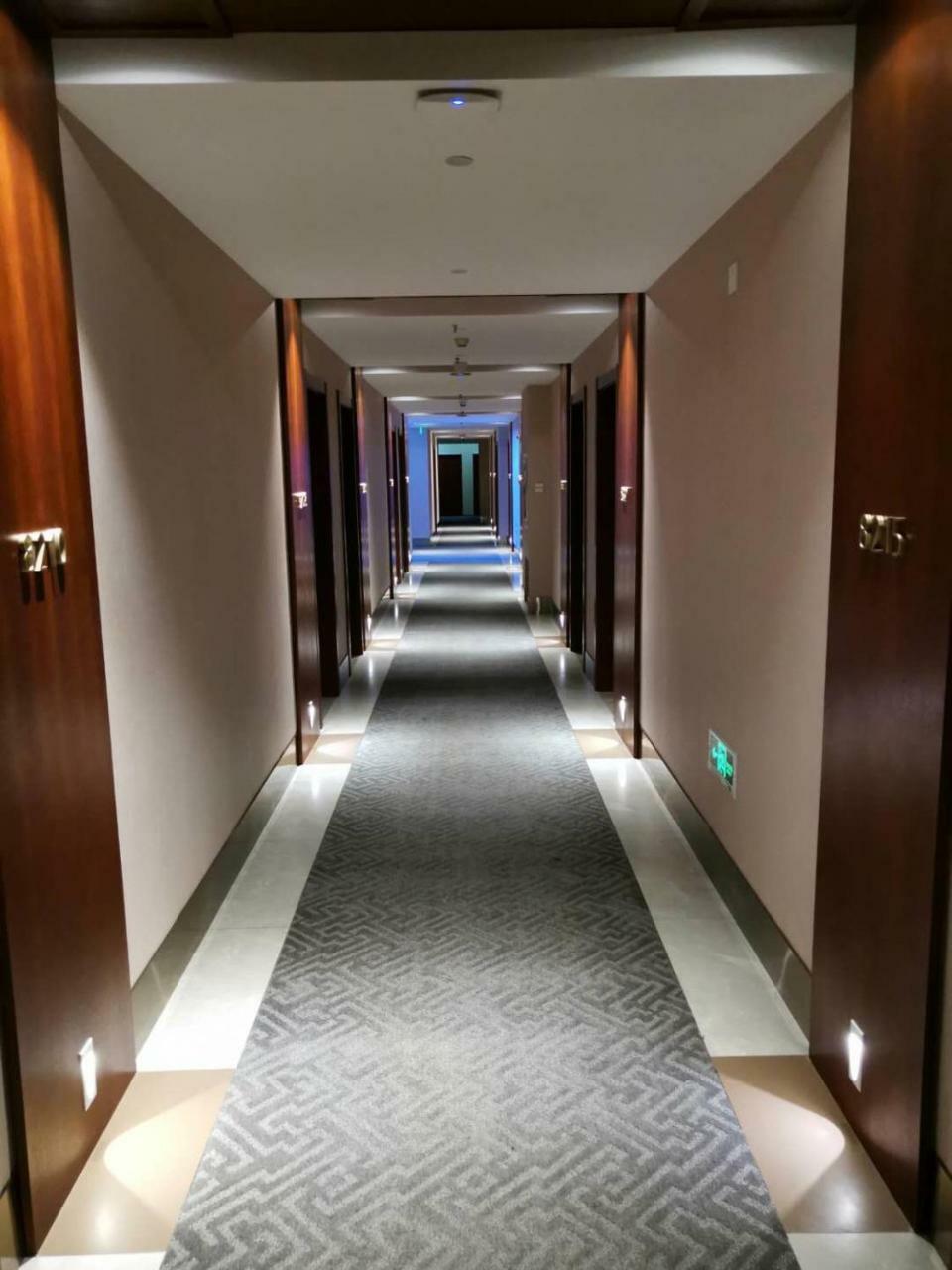 Beijing Gongmei Blue Peacock Business Hotel Exterior photo